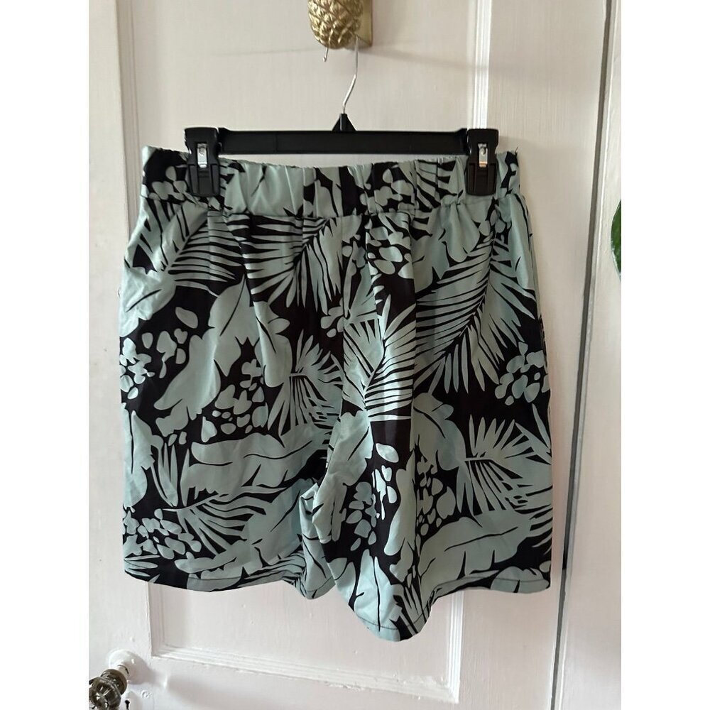 Men’s size medium Blue and black tropical shorts - Picture 2 of 6